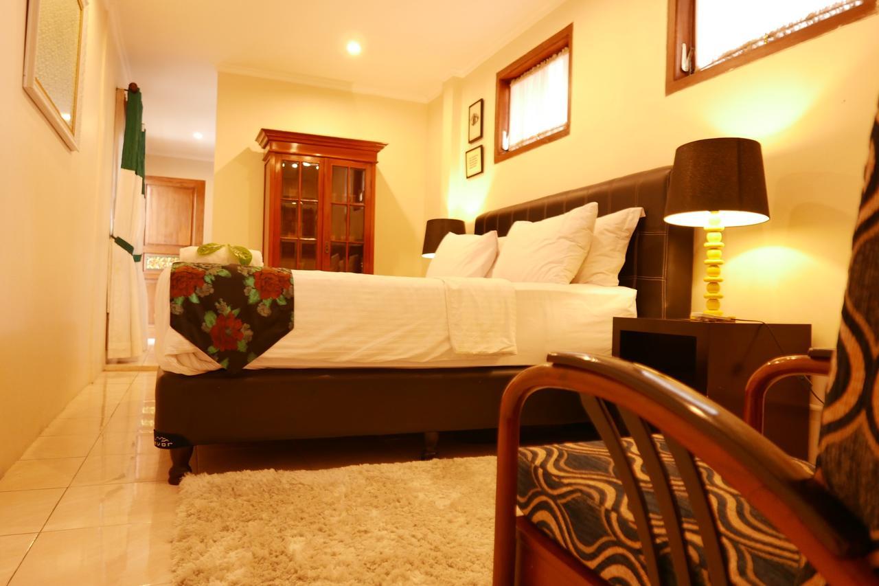 Ciwulan 36 Guest House Bandung Kültér fotó