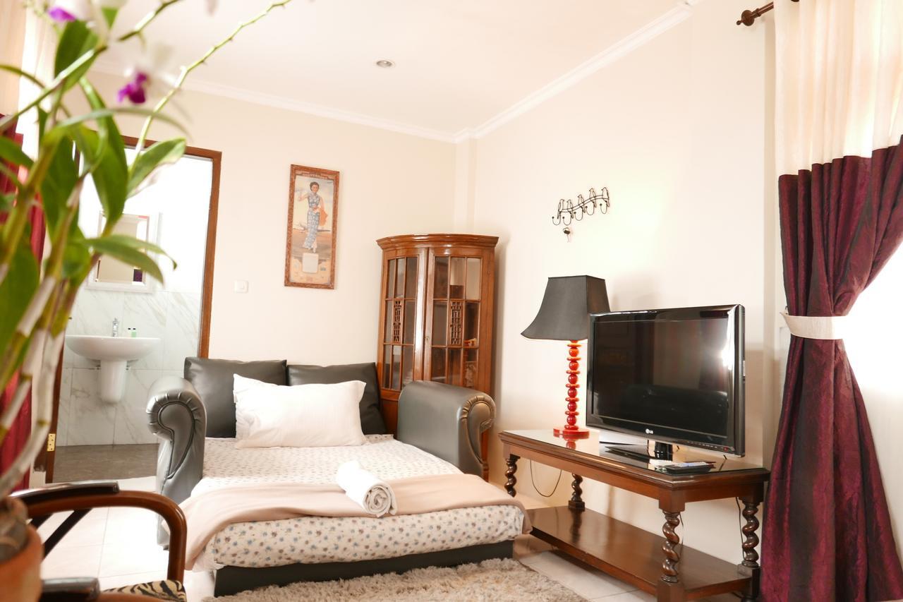 Ciwulan 36 Guest House Bandung Kültér fotó