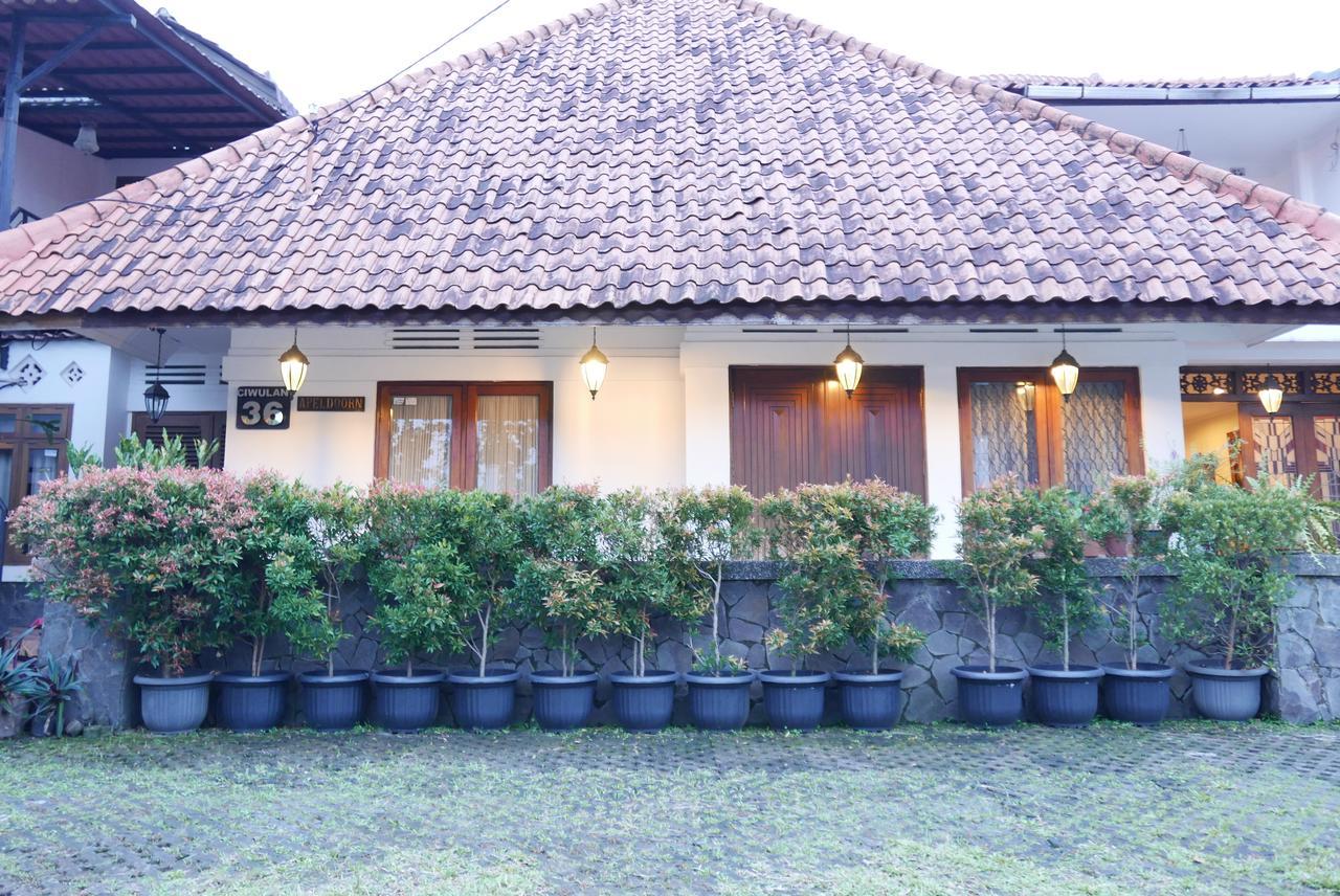 Ciwulan 36 Guest House Bandung Kültér fotó