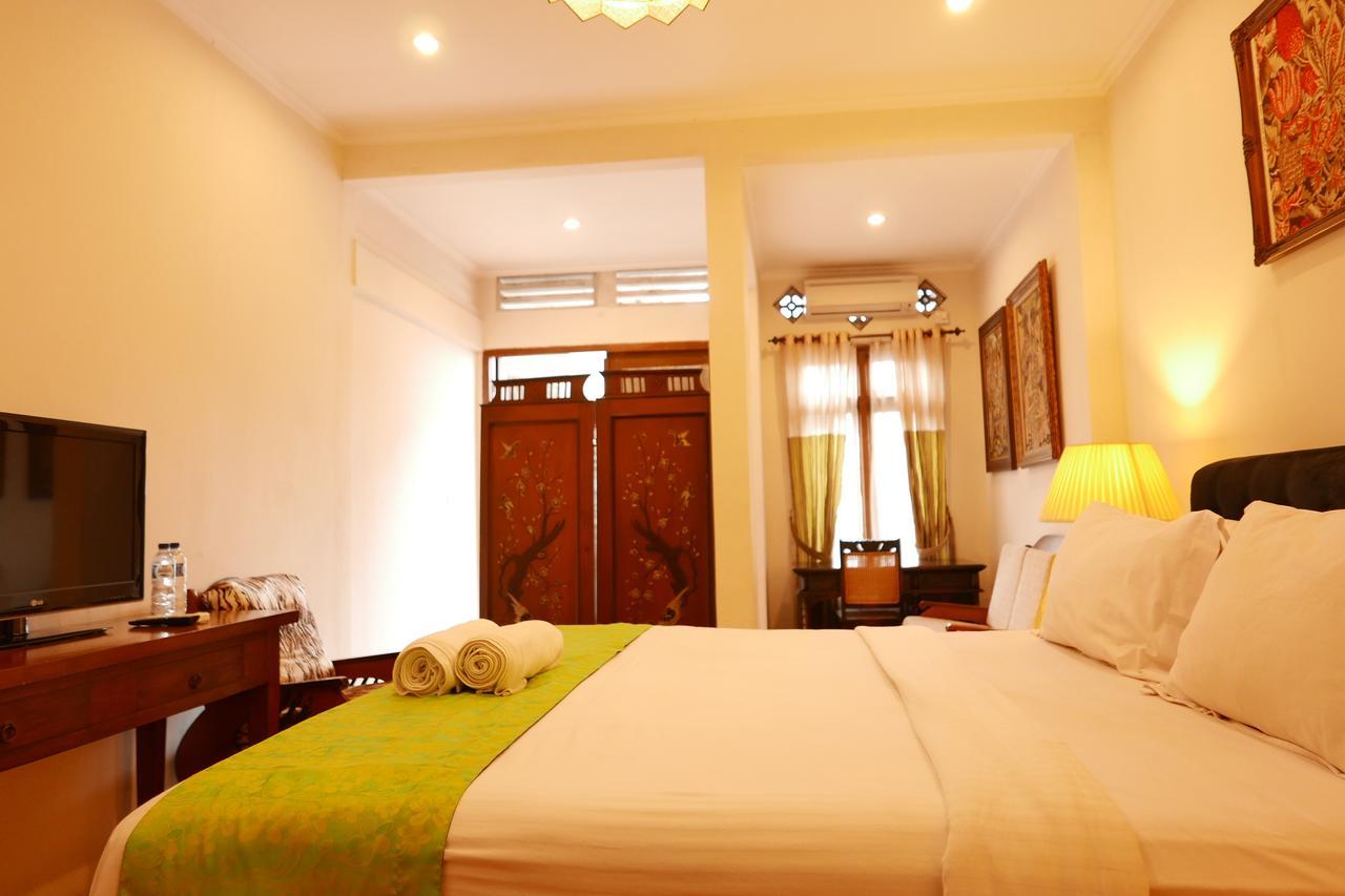 Ciwulan 36 Guest House Bandung Kültér fotó